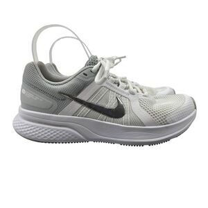 Nike Womens 7.5 Running Shoes Run Swift 2 White Metallic Silver Workout Exercise